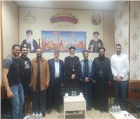 وفد «الجبهة الوطنية» يزور كنيسة السيدة العذراء بمطروح للتهنئة بعيد القيامة