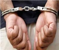 حبس محاسب لقيامه بتهريب حشيش داخل علب ماكياج بمطار القاهرة