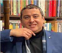 وزير الثقافة يهنئ محمد سمير ندا لفوزه بالجائزة العالمية للرواية العربية «البوكر»