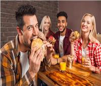 4 طرق لجعل الوجبات السريعة أكثر صحة