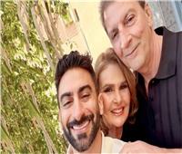 لأول مرة.. أنس بوخش في حلقة جديدة مع يسرا وزوجها 