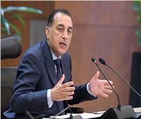 رئيس الوزراء يتابع جهود الحكومة لتحويل السيارات للعمل بالغاز الطبيعي