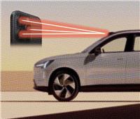 مستشعر الليدار في سيارة Volvo EX90 يشوّه كاميرا الهاتف الذكي
