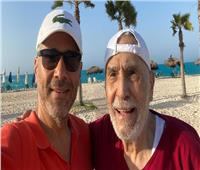 الرئيس السيسي يطمئن على صحة الفنان عبد الرحمن أبو زهرة .. وابنه يشكره 