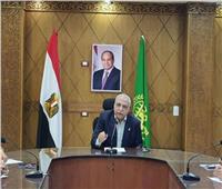 مدير تعليم القليوبية يتفقد مركز توزيع أسئلة الدبلومات الفنية