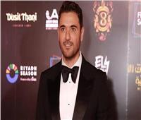 «بالطربوش».. أحدث ظهور لـ«أحمد عز» من كواليس «فرقة الموت»