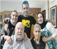 أبى وصديقي 