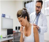 «لو مسافر قريب».. أعرف أعراض المتحور الجديد من كوفيد