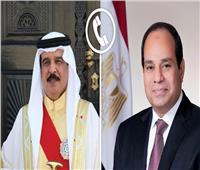 الرئيس السيسي وملك البحرين يبحثان هاتفيًا مستجدات الأوضاع الإقليمية