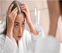 لصحة شعرك.. الفرق بين العدوى الفطرية والقشرة
