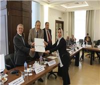 «أموى» و«الوكيل» يكرمان أوائل الدورات المتميزة للتخليص الجمركي