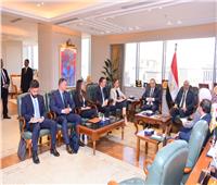 لفتح أسواق عمل جديدة.. جبران يلتقي نائب رئيس الوزراء ووزير الداخلية الصربي