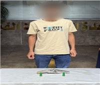 ضبط المتهم بممارسة البلطجة على العمال بالمواقع الإنشائية بالتجمع