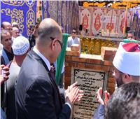 وزيرا العمل والأوقاف يضعان حجر الأساس لبناء مسجد بمدينة رأس غارب