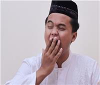 هل التثاؤب عند قراءة القرآن الكريم من علامات الحسد؟.. أمين الفتوى يجيب 