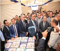 وزير التموين ومحافظ الشرقية يفتتحان سوق اليوم الواحد بالعاشر من رمضان| صور