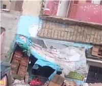 انهيار شرفة منزل بطنطا يصيب بائع خضار.. والمحافظ يأمر بفحص العقار والمباني المجاورة