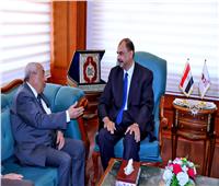 محافظ سوهاج يستقبل النقيب العام لمهندسي مصر