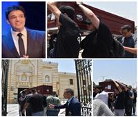 تشييع جثمان المطرب ضياء عز الدين إلى مثواه الأخير