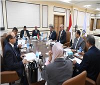 محافظ قنا: الجامعة الأهلية تعزز التنافسية وتدعم التنمية والاستثمار