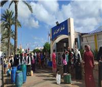الآلاف على الشواطئ هربًا من حر أغسطس.. وتنبيه هام من المصايف| صور