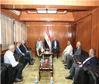 وزير قطاع الأعمال يبحث مع محافظ الغربية تعظيم الاستفادة من أصول الشركات