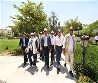 وزير الإسكان ومحافظ القاهرة يتفقدان مشروع إحياء حديقة الأزبكية 