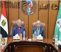 محافظة المنيا والهيئة القبطية الإنجيلية تدعمان الأسر الأولى بالرعاية 