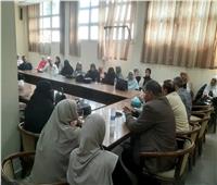 ندوة بإعلام العريش تطالب رجال الأعمال بتوفير فرص عمل للشباب