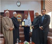 رئيس قطاع المعاهد الأزهرية يبحث مع محافظ مطروح تعزيز التعاون المشترك