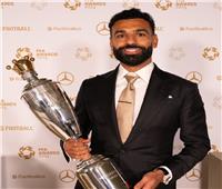 محمد صلاح يتوج بجائزة أفضل لاعب في إنجلترا للمرة الثالثة في تاريخه