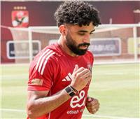 مروان عطية يواصل برنامجه التأهيلي على هامش مران الأهلي