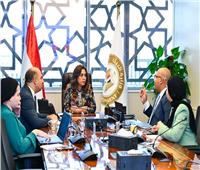 وزيرة البيئة تتابع جهود البرنامج الوطني لإدارة المخلفات الصلبة