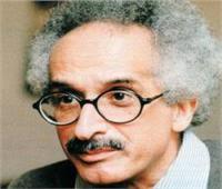       لقاء وحيد وقراءات ممتدة