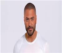 تامر حسني يجمع بين صدارة المنصات الغنائية وشباك التذاكر في موسم واحد