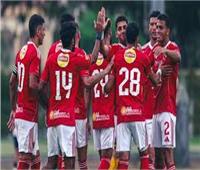 ناقد رياضي: الأهلي يعاني دفاعيًا.. والزمالك فقد مكاسبه بعد السقوط أمام دجلة