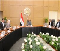 وزير الكهرباء يتابع مستجدات تنفيذ خطة دعم وتطوير الشبكة الموحدة