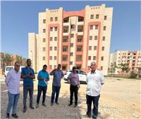 وزير الإسكان يتابع موقف وحدات «سكن لكل المصريين» و«ديارنا» بـ4 مدن