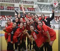منتخب شابات اليد يواصل تألقه ببطولة إفريقيا بفوز جديد على كوت ديفوار