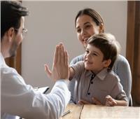 استشاري صحة نفسية تحذر من التقليل والإهانة في تربية الأطفال