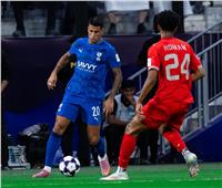 الهلال يتأخر أمام الدحيل في الشوط الأول