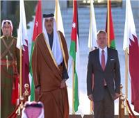 أمير قطر في عمّان لبحث التطورات مع العاهل الأردني