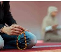أمين الفتوى: المداومة على الأذكار في هذه الأوقات تعادل أجر عمرة تامة