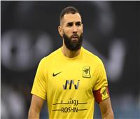 اتحاد جدة يكشف موقف بنزيما من خوض قمة النصر في الدوري
