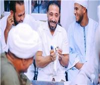 من زفة الفرح إلى صدمة الموت.. مأساة عريس أسوان تهز القلوب | صور وفيديو