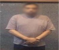 ضبط مالك مصنع لقيامه بتصنيع الملابس المقلدة لتحقيق أرباح غير مشروعة 