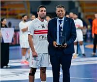 اتحاد اليد يكرم أحمد الأحمر على هامش كأس العالم للأندية