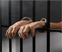 المشدد لعاطل لاتهامه بحيازة مخدرات وسلاح ناري في عين شمس 