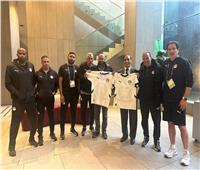 سفير مصر يحفز لاعبي منتخب الشباب قبل مواجهة نيوزيلندا