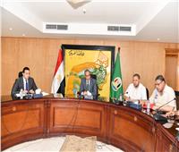 محافظ الفيوم يراجع الخطوات التنفيذية لمشروعات المرحلة الأولى من الخطة الاستثمارية